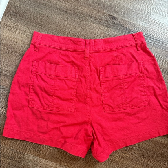 Evereve Joelle Stretch Red Linen Shorts - Picture 2 of 4